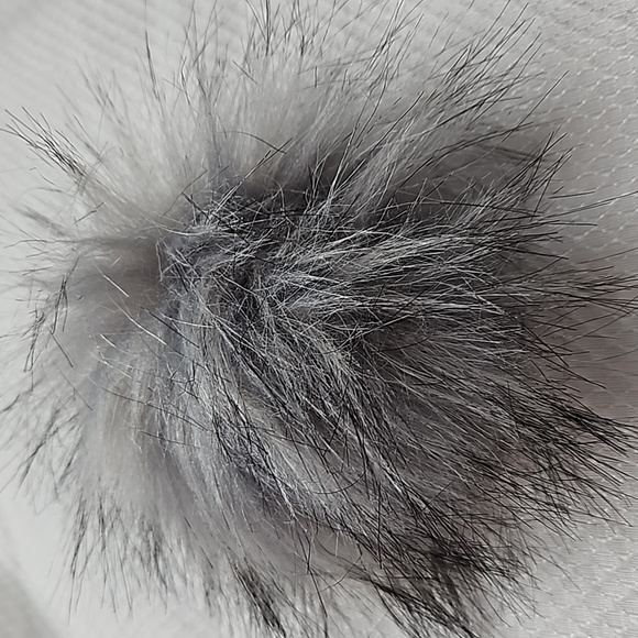 FAUX FUR BALL KEY CHAIN / BAG CHARM IN GREY & BLACK - Picture 4 of 7